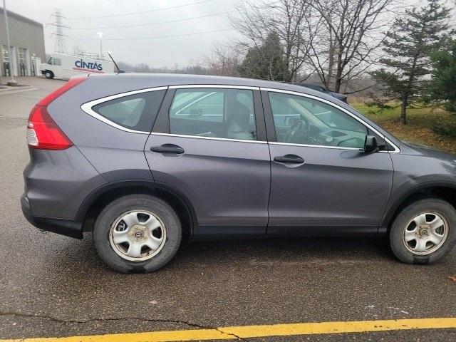 2015 Honda CR-V LX photo 4