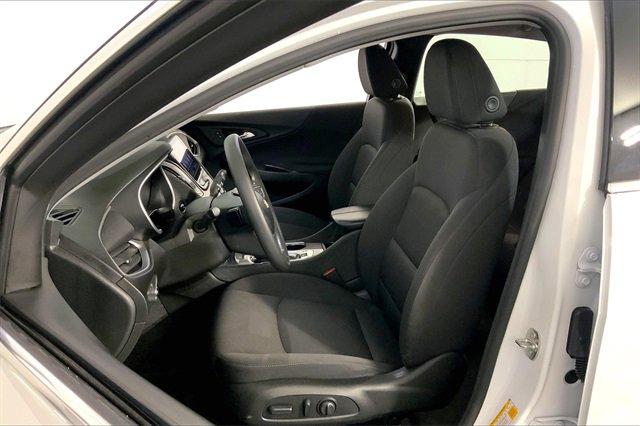 2024 Chevrolet Malibu Vehicle Photo in KANSAS CITY, MO 64114-4502