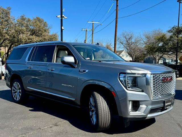 2021 GMC Yukon XL Vehicle Photo in DALLAS, TX 75209-3016