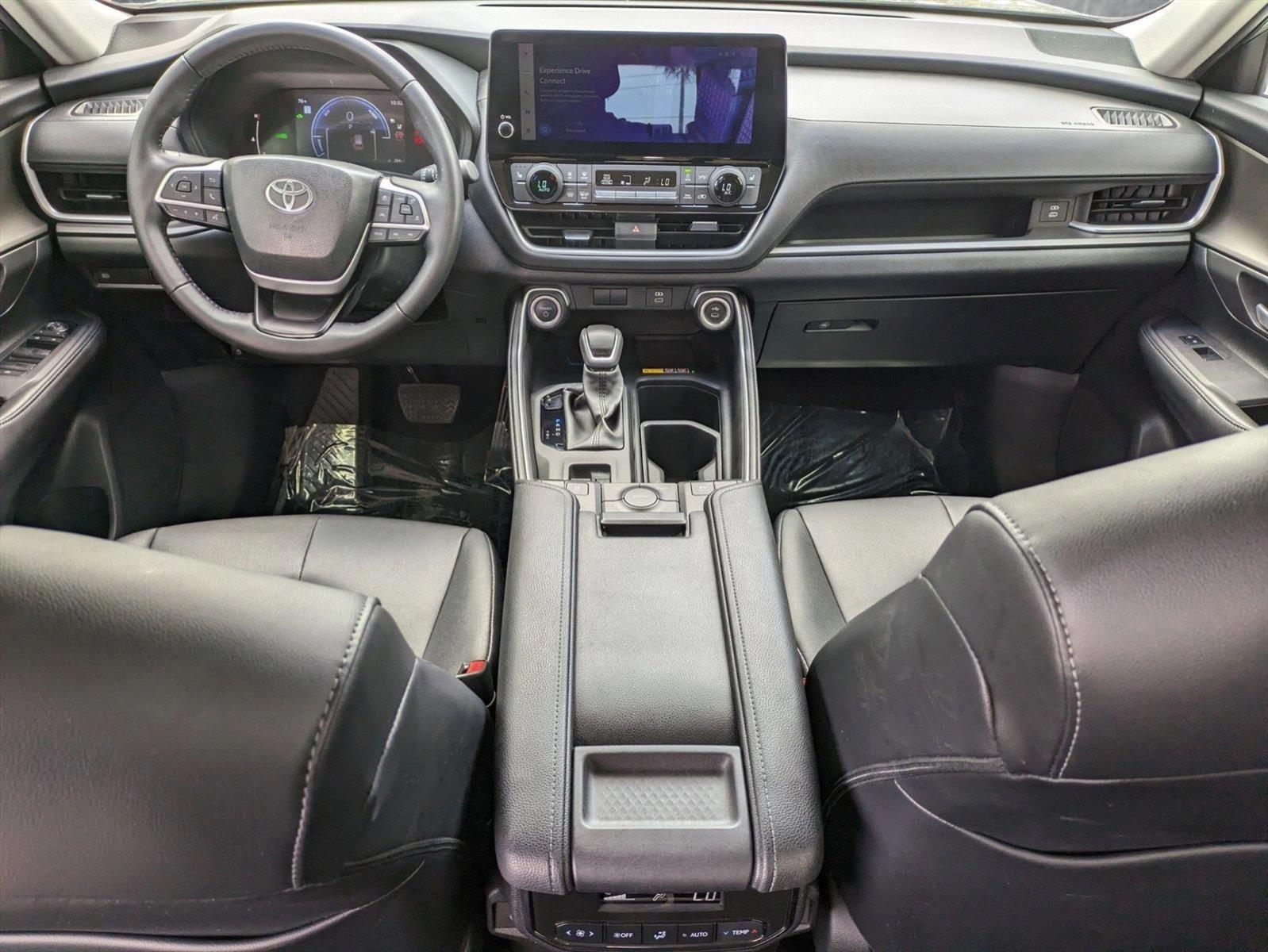 2024 Toyota Grand Highlander Vehicle Photo in Davie, FL 33331