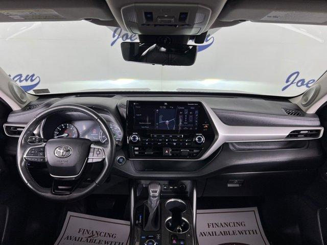 2020 Toyota Highlander Vehicle Photo in HARRISONBURG, VA 22801-8763