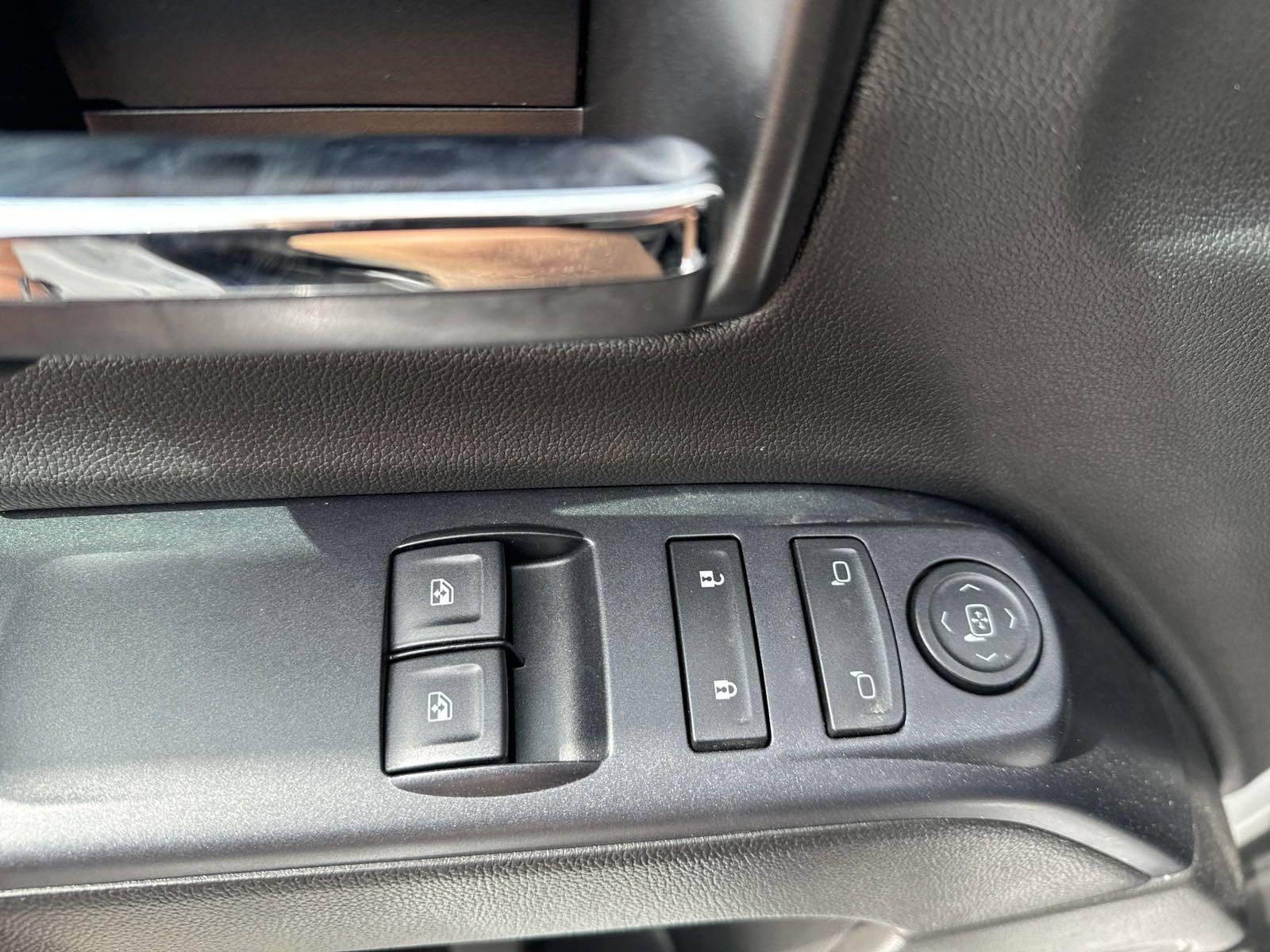 2024 Chevrolet Silverado 6500 HD Vehicle Photo in GEORGETOWN, TX 78626-7508