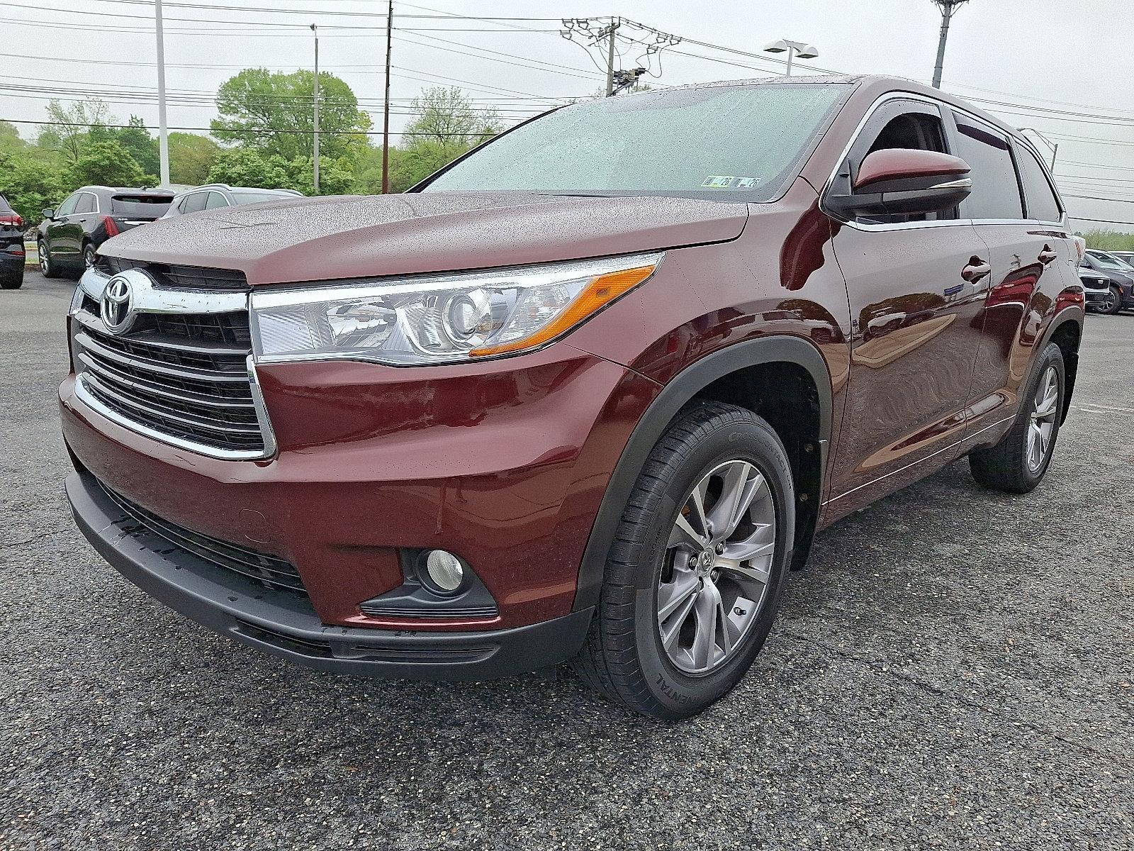 2015 Toyota Highlander Vehicle Photo in BETHLEHEM, PA 18017-9401