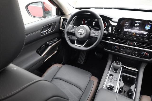 2025 Nissan Pathfinder Vehicle Photo in Hazelwood, MO 63042