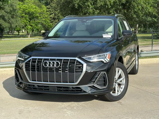 2024 Audi Q3 Vehicle Photo in HOUSTON, TX 77090