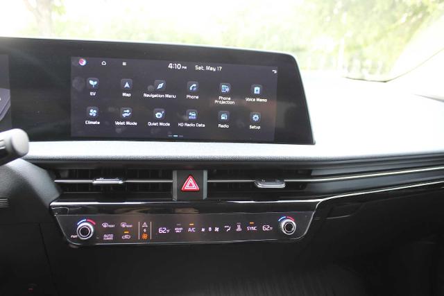 2022 Kia EV6 Vehicle Photo in HOUSTON, TX 77090