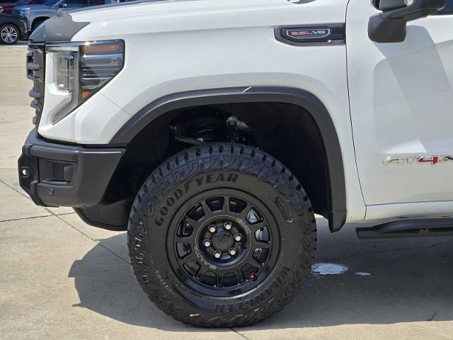 2023 GMC Sierra 1500 Vehicle Photo in DENTON, TX 76210-9321