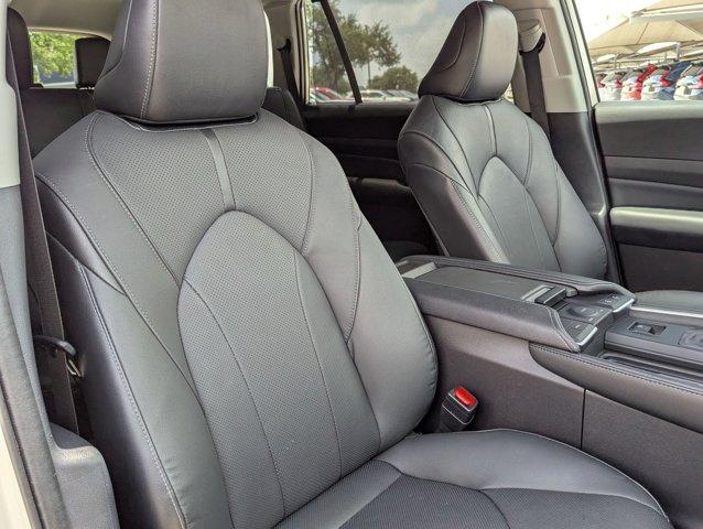2024 Toyota Grand Highlander Vehicle Photo in San Antonio, TX 78230