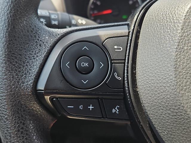 2021 Toyota RAV4 Vehicle Photo in TREVOSE, PA 19053-4984