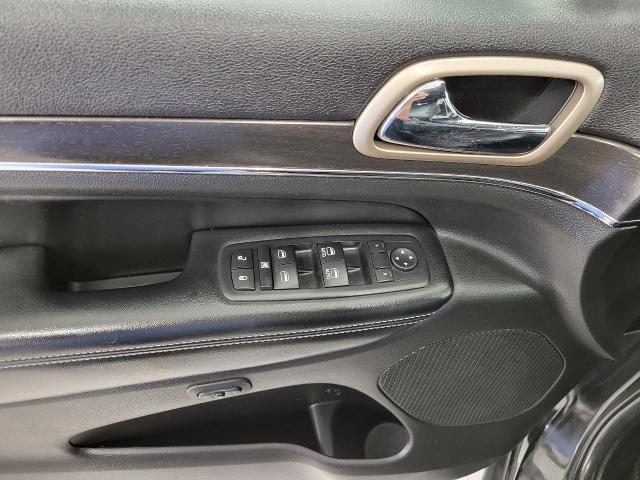 2016 Jeep Grand Cherokee Vehicle Photo in APPLETON, WI 54914-4656