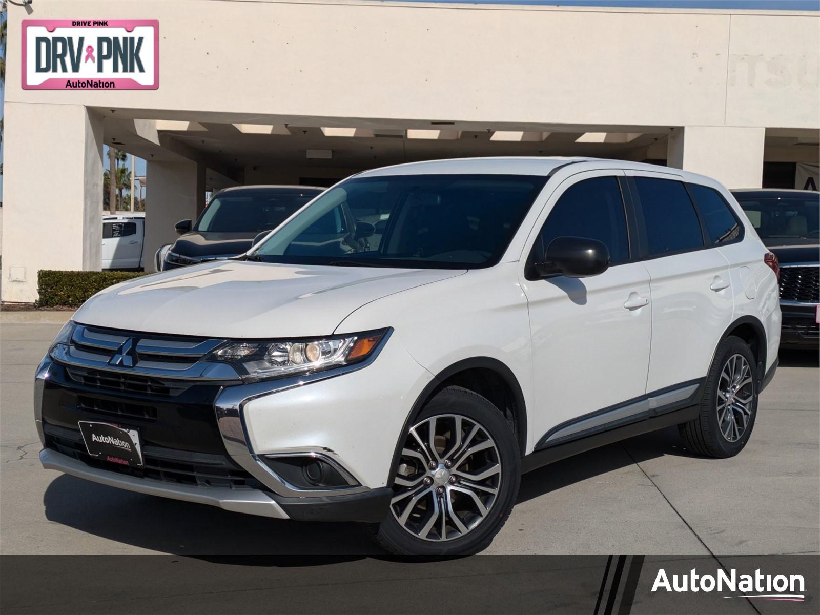 2017 Mitsubishi Outlander Vehicle Photo in Tustin, CA 92782