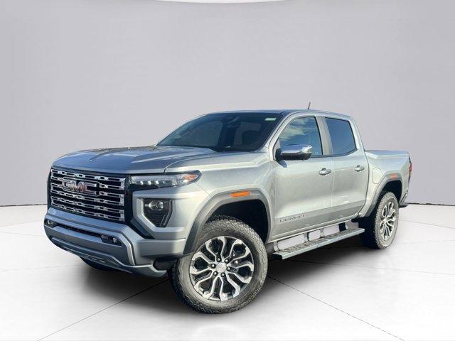 2024 GMC Canyon Vehicle Photo in LEOMINSTER, MA 01453-2952