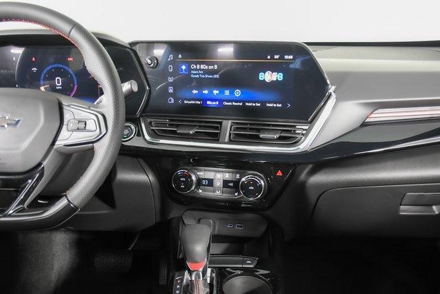 2025 Chevrolet Trax Vehicle Photo in PUYALLUP, WA 98371-4149