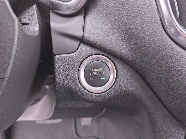 2024 Chevrolet Equinox Vehicle Photo in NEDERLAND, TX 77627-8017