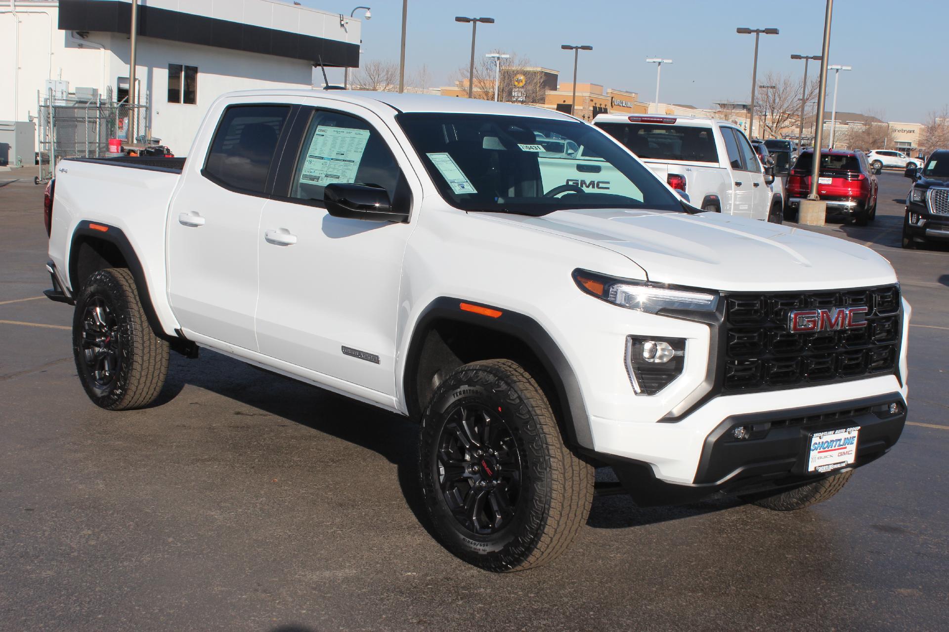 2025 GMC Canyon Vehicle Photo in AURORA, CO 80012-4011