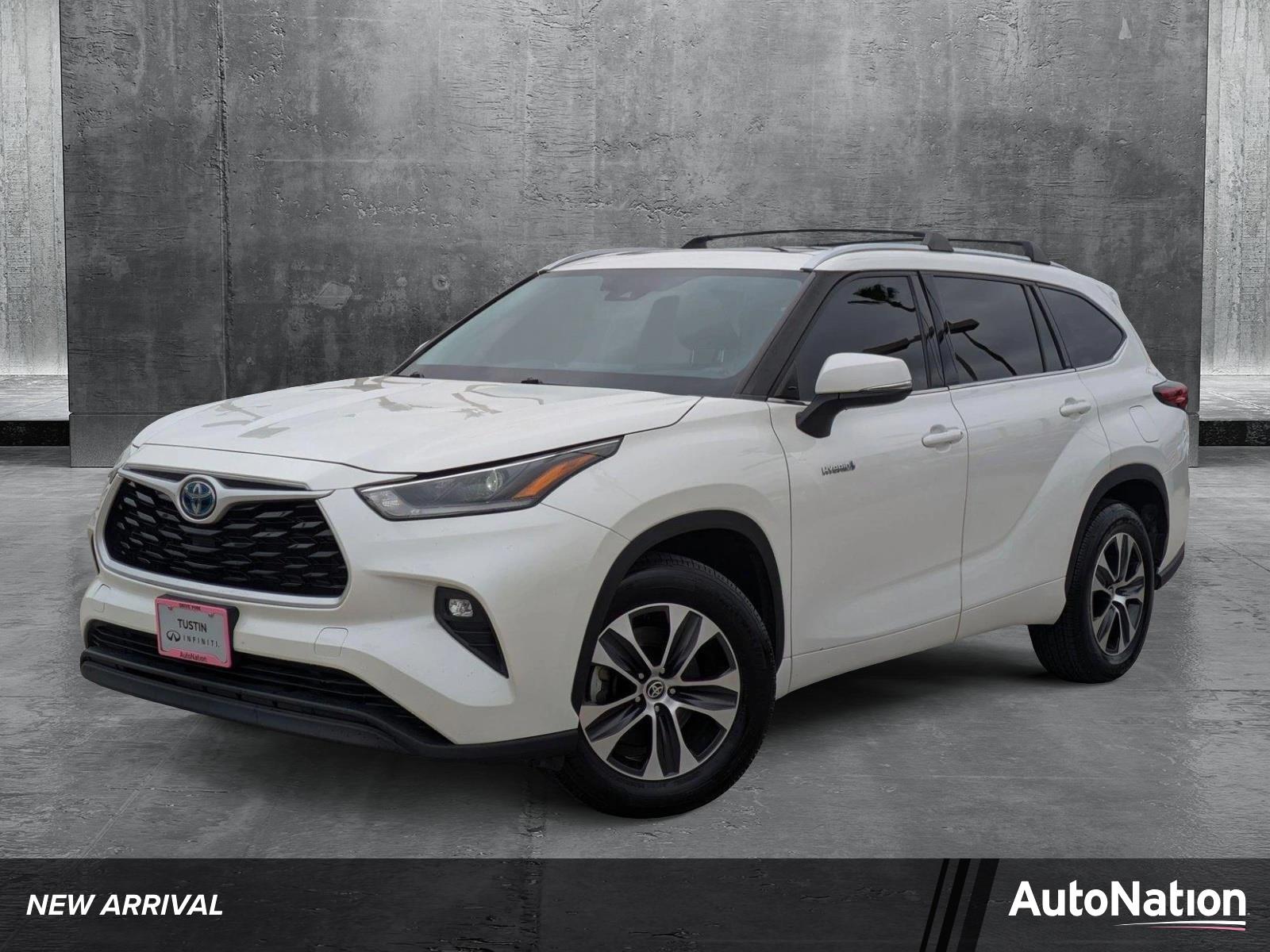 2021 Toyota Highlander Vehicle Photo in Tustin, CA 92782