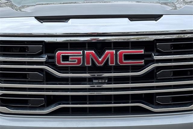 2023 GMC Sierra 1500 Vehicle Photo in ELK GROVE, CA 95757-8703