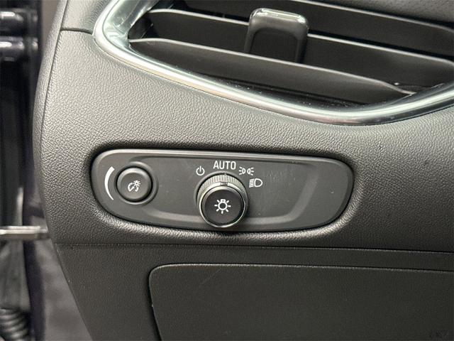 2023 Chevrolet Malibu Vehicle Photo in EVERETT, WA 98203-5662