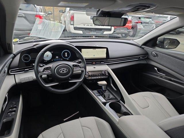2023 Hyundai ELANTRA Vehicle Photo in Pleasant Hills, PA 15236