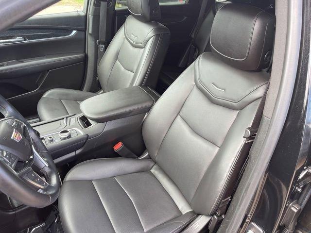 2022 Cadillac XT5 Vehicle Photo in MEDINA, OH 44256-9631