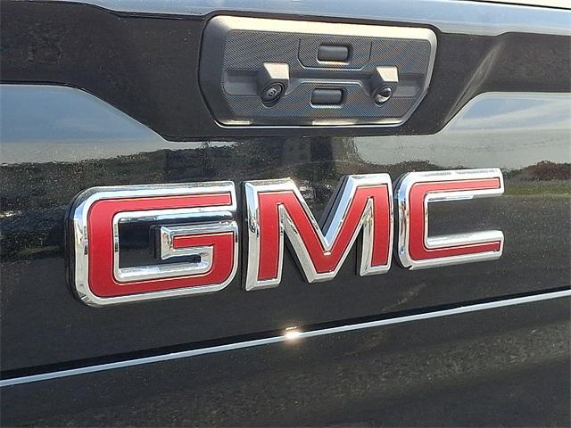 2025 GMC Sierra 2500 HD Vehicle Photo in LEWES, DE 19958-4935
