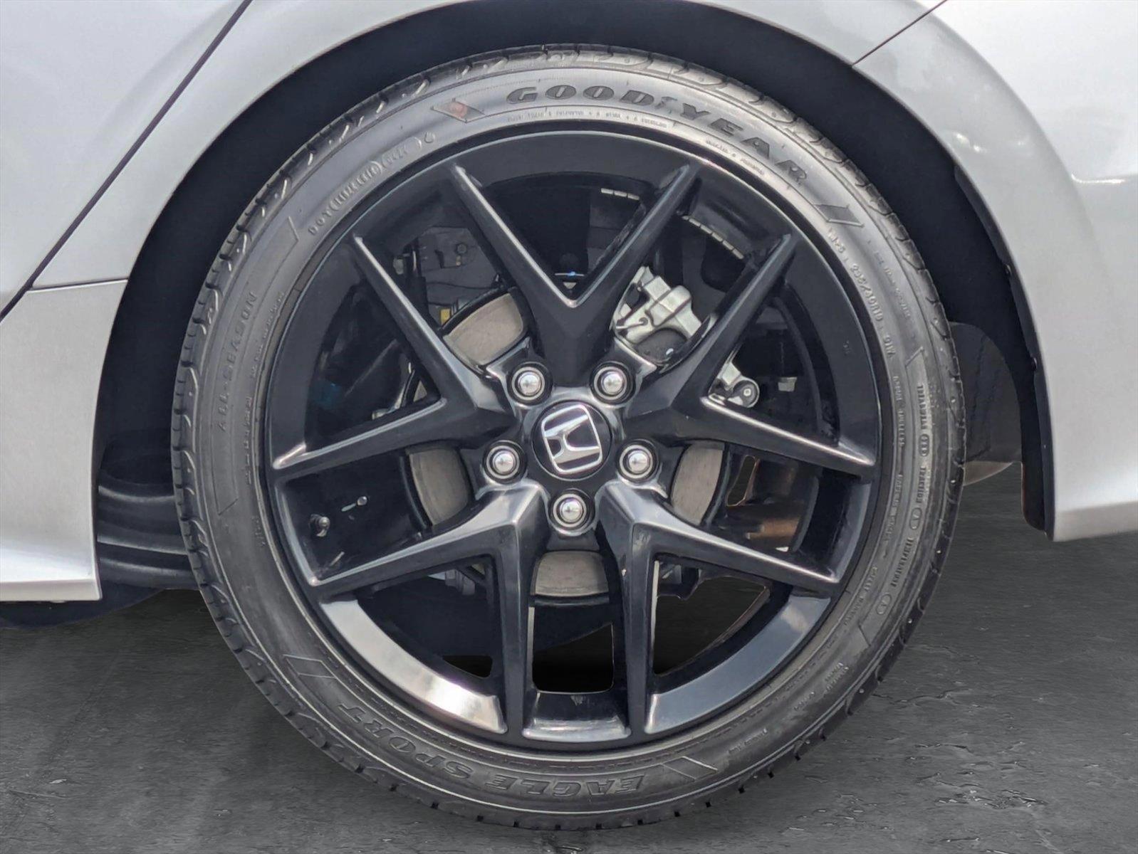 2024 Honda Civic Sedan Vehicle Photo in Valencia, CA 91355-1794