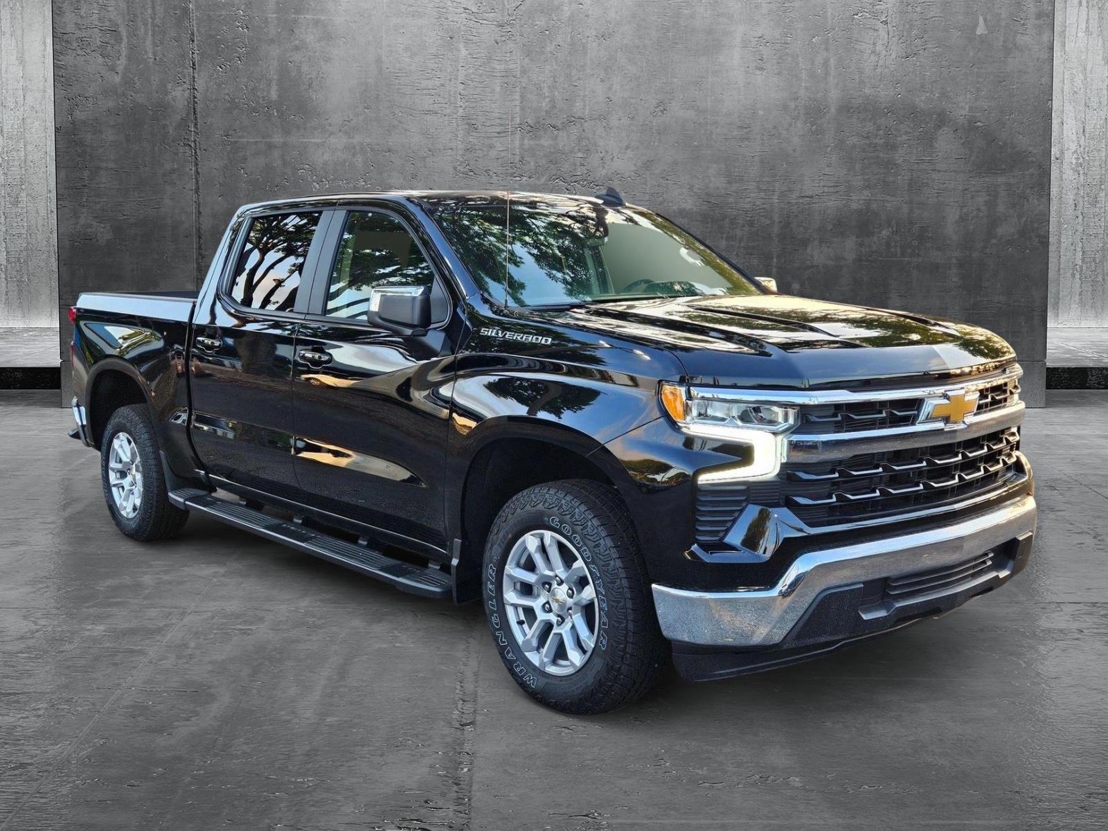 2025 Chevrolet Silverado 1500 Vehicle Photo in GREENACRES, FL 33463-3207