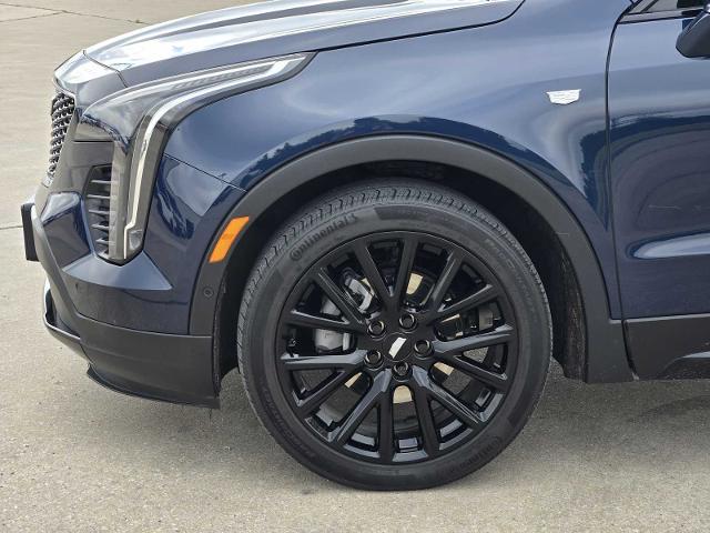 2022 Cadillac XT4 Vehicle Photo in DENTON, TX 76210-9321