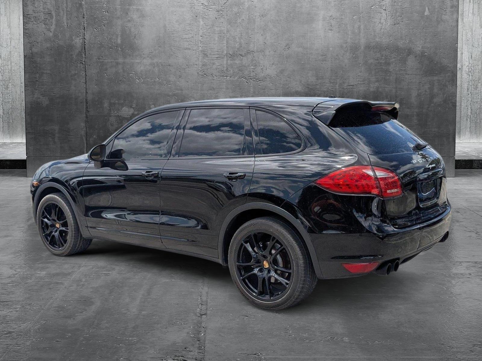 2012 Porsche Cayenne Vehicle Photo in PEMBROKE PINES, FL 33024-6534
