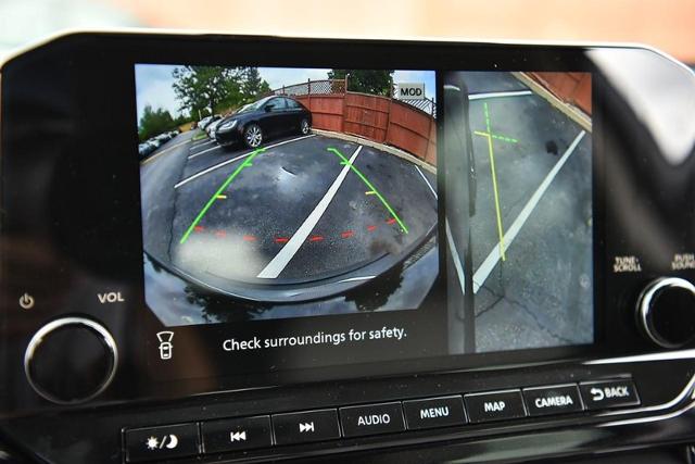 2025 Nissan Pathfinder Vehicle Photo in Ballwin, MO 63011