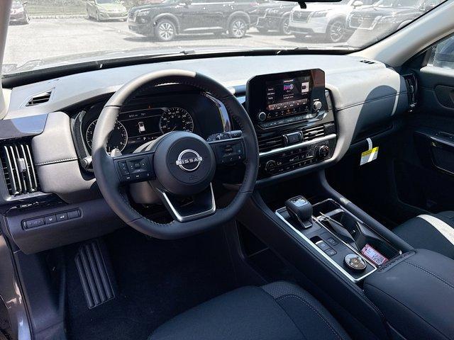 2025 Nissan Pathfinder Vehicle Photo in Flemington, NJ 08822
