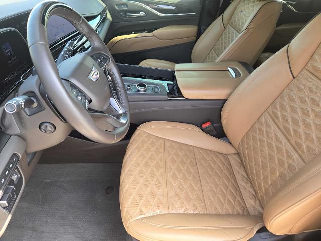 2022 Cadillac Escalade Vehicle Photo in DENTON, TX 76210-9321