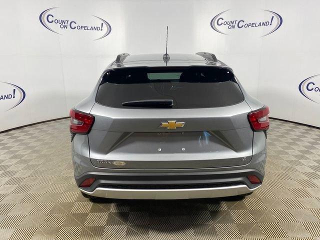 2025 Chevrolet Trax Vehicle Photo in BROCKTON, MA 02301-7113