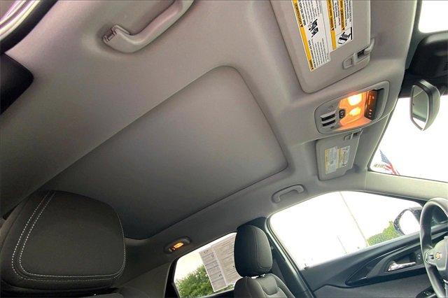 2021 Chevrolet Trailblazer Vehicle Photo in TOPEKA, KS 66609-0000