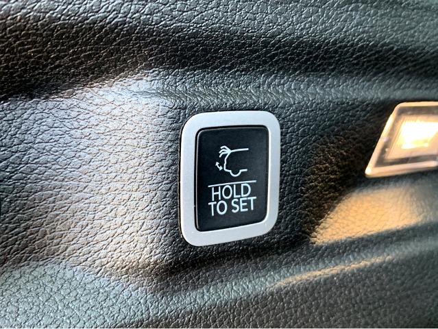 2024 Jeep Grand Cherokee L Vehicle Photo in BEAUFORT, SC 29906-4218