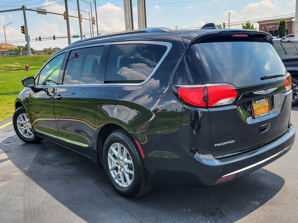 2020 Chrysler Pacifica Vehicle Photo in AURORA, IL 60503-9326