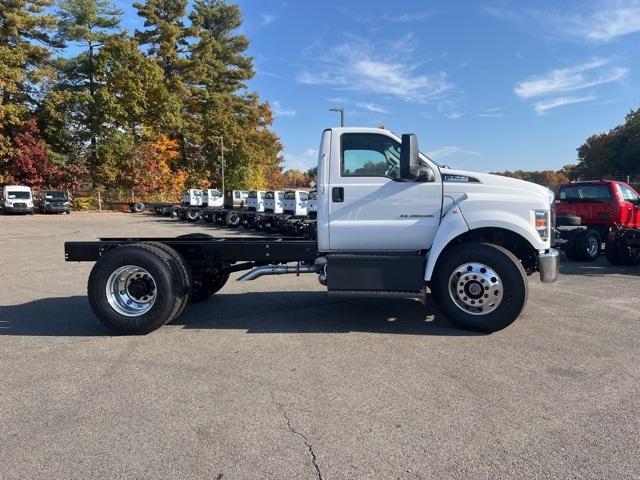 2025 Ford F-750SD Vehicle Photo in Webster, MA 01570-1415