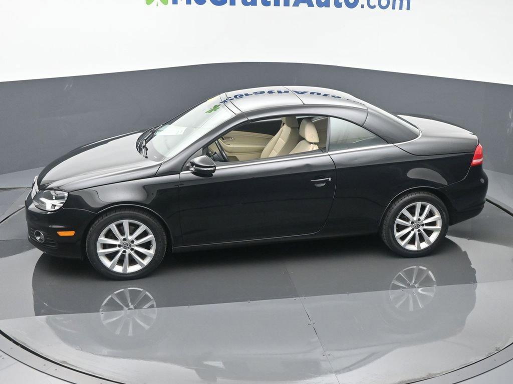 2012 Volkswagen Eos Vehicle Photo in Marion, IA 52302