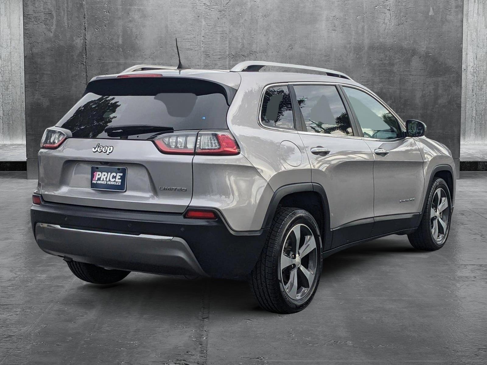 2019 Jeep Cherokee Vehicle Photo in Pembroke Pines, FL 33027