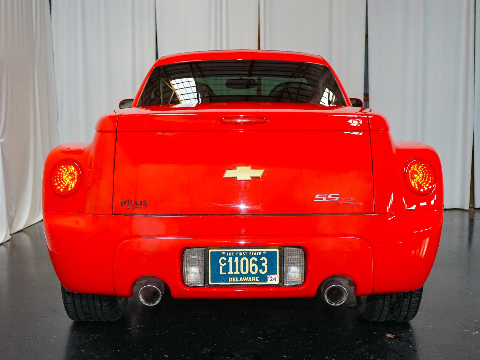 2005 Chevrolet SSR Vehicle Photo in SMYRNA, DE 19977-2874