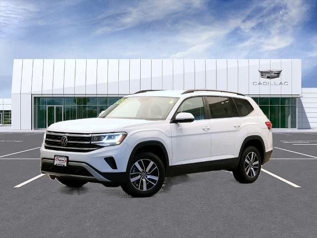 2023 Volkswagen Atlas Vehicle Photo in LIBERTYVILLE, IL 60048-3287