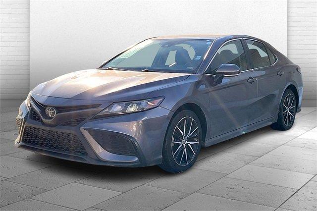 2022 Toyota Camry Vehicle Photo in INDEPENDENCE, MO 64055-1314