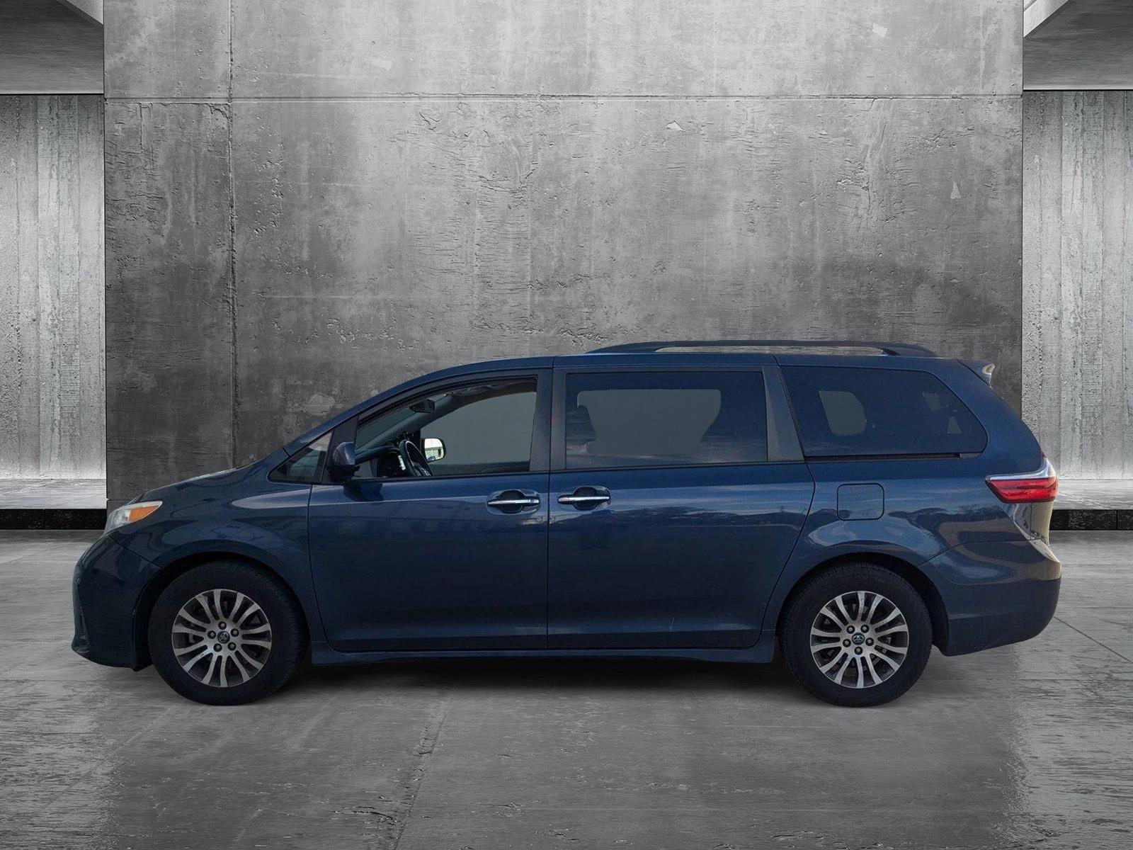 2019 Toyota Sienna Vehicle Photo in Winter Park, FL 32792