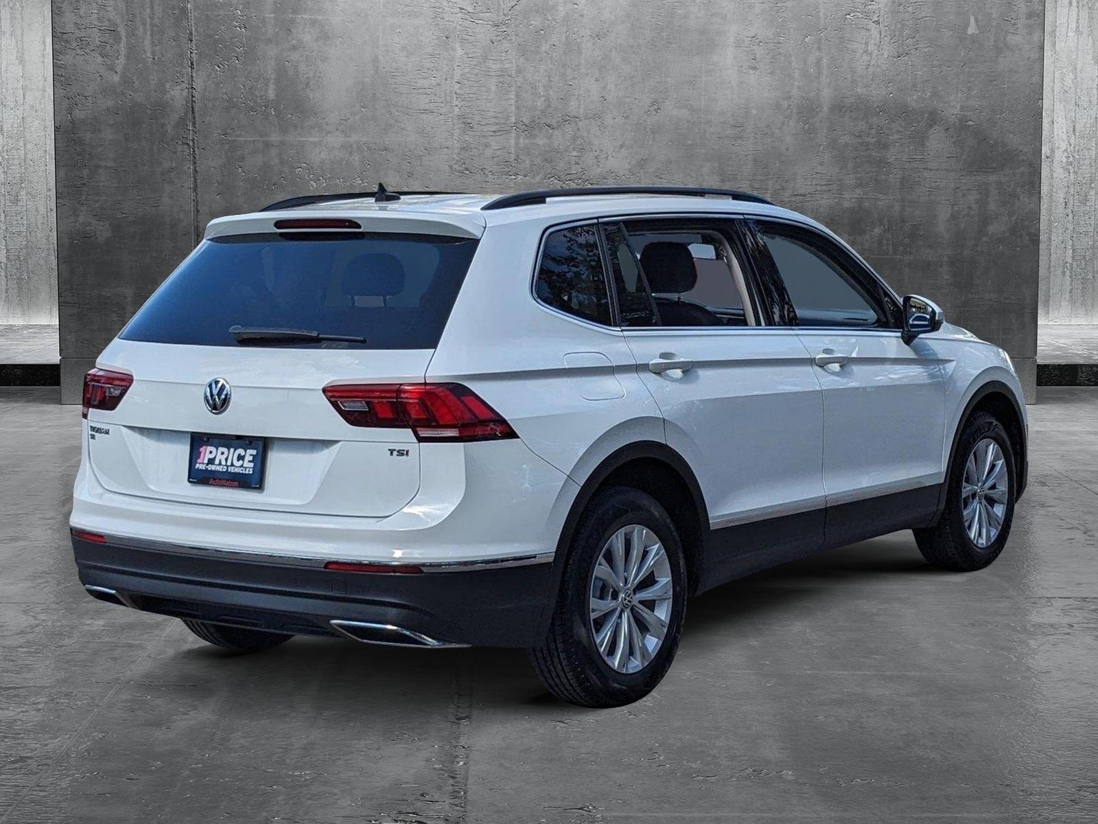 2018 Volkswagen Tiguan Vehicle Photo in Tampa, FL 33614