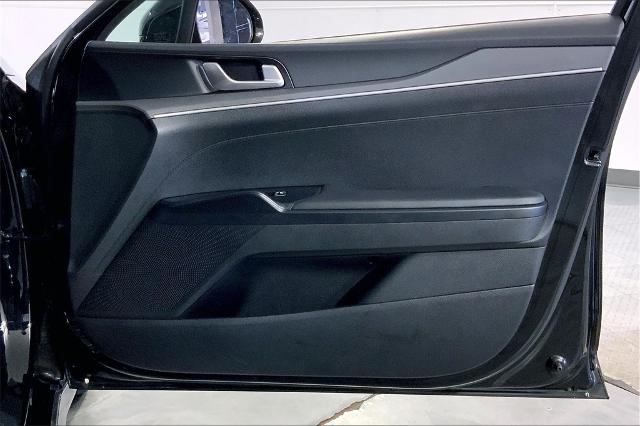 2021 Kia K5 Vehicle Photo in Lees Summit, MO 64086