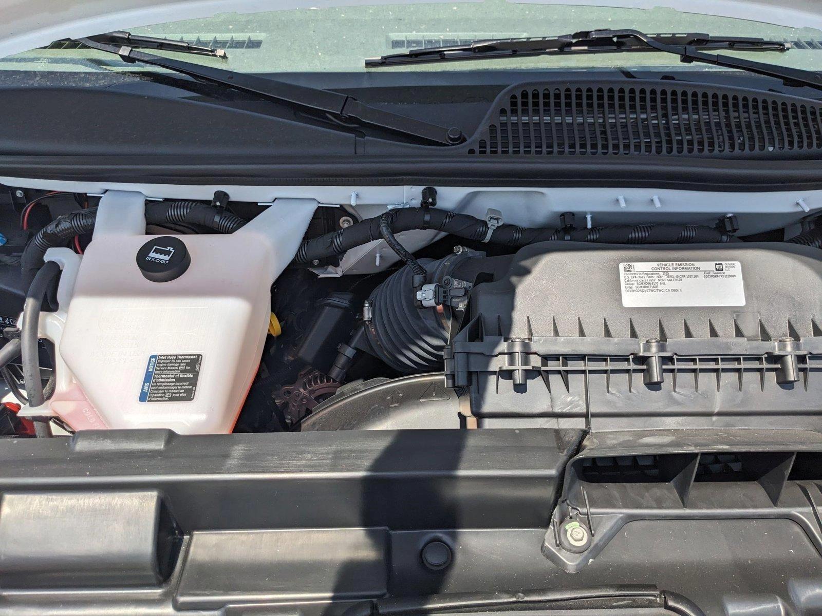 2025 Chevrolet Express Cargo 2500 Vehicle Photo in MIAMI, FL 33172-3015