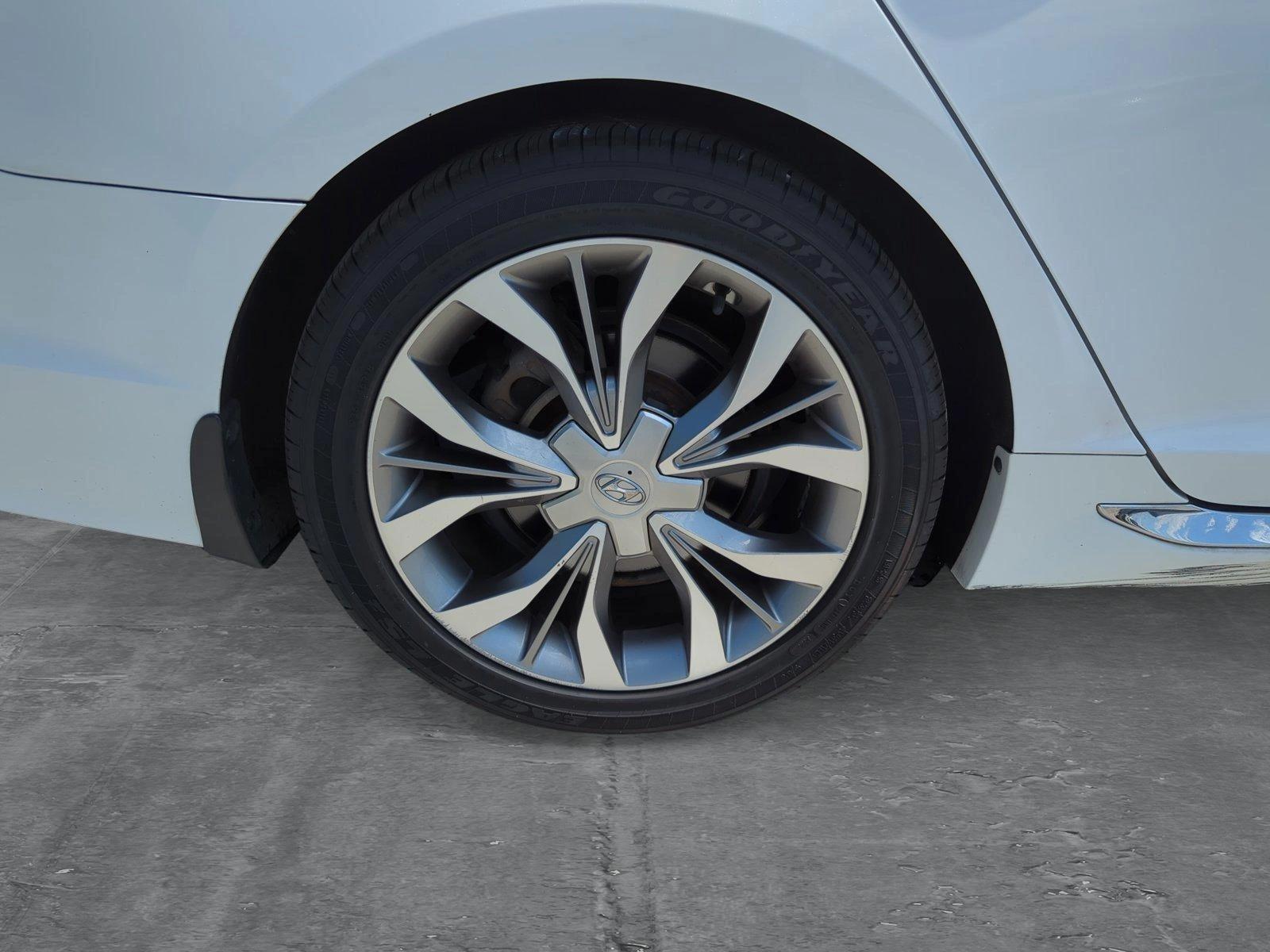 2017 Hyundai SONATA Vehicle Photo in Panama City, FL 32401