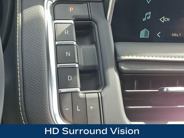 2024 Chevrolet Suburban Vehicle Photo in DANBURY, CT 06810-5034