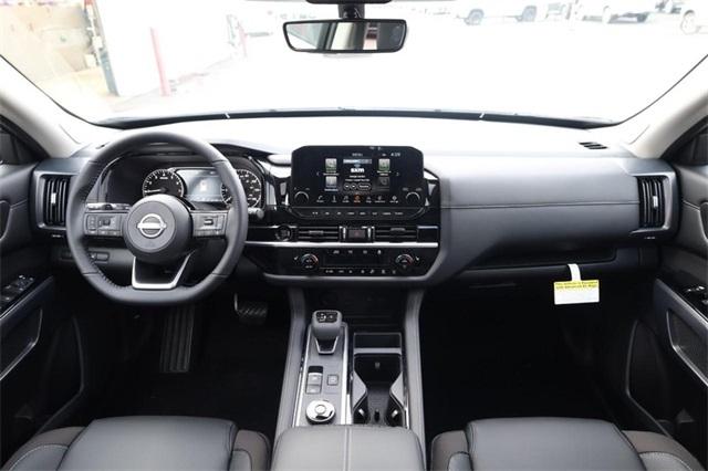 2025 Nissan Pathfinder Vehicle Photo in Hazelwood, MO 63042