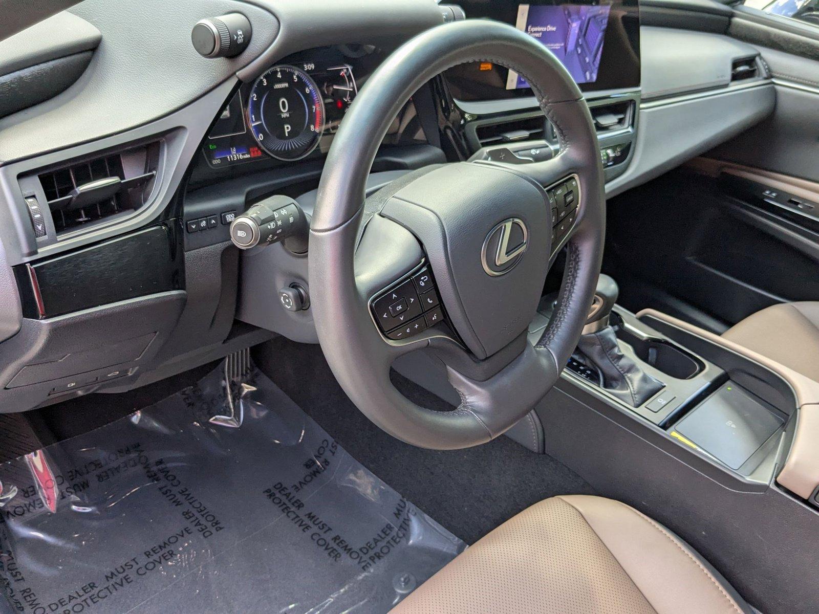 2025 Lexus ES 350 Vehicle Photo in West Palm Beach, FL 33417